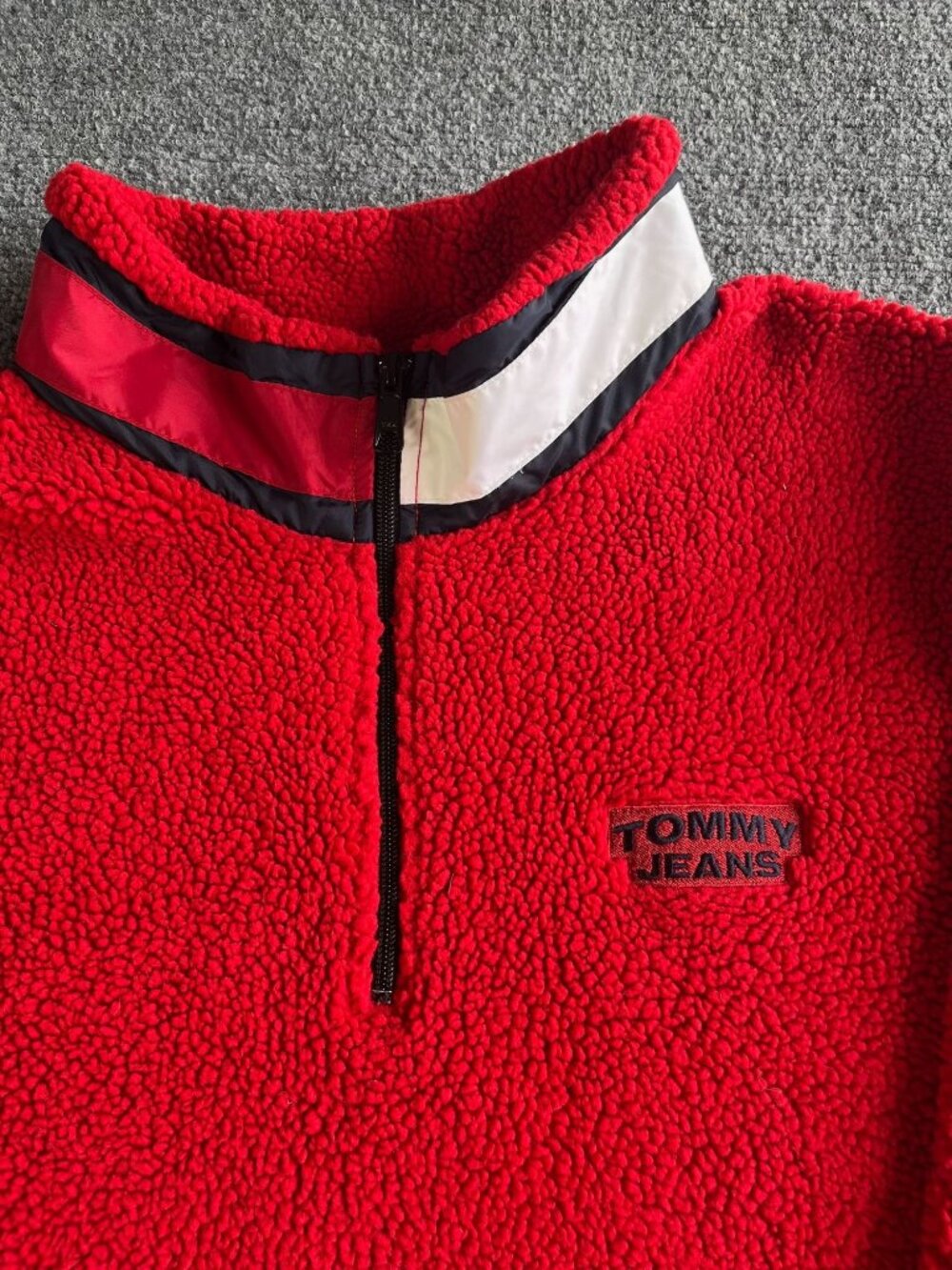 Tommy Jeans Red Sherpa Fleece Pullover Sweater XXL 50% Polyester 50% Acrylic